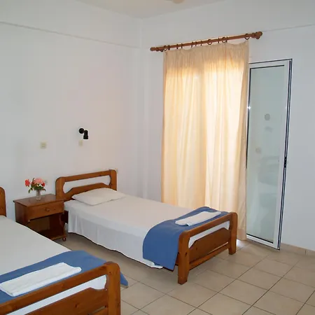 Nikos - Poolside Getaways In Kavos, Corfu 3*