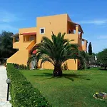 Nikos Aparthotel