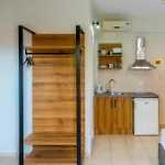 Nikos 3*