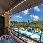 Nikos 3* Kávos