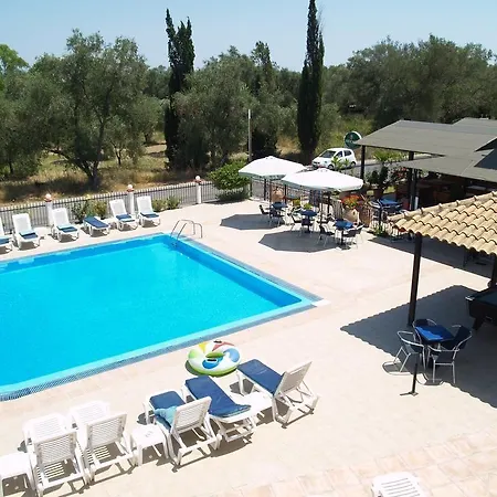 Appart hôtel Nikos - Poolside Getaways In Kavos, Corfu 3*