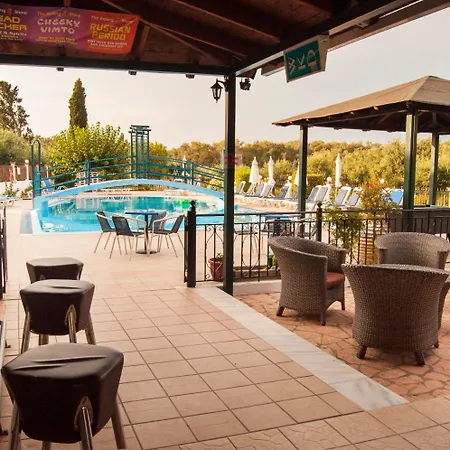 Appart hôtel Nikos - Poolside Getaways In Kavos, Corfu Kávos