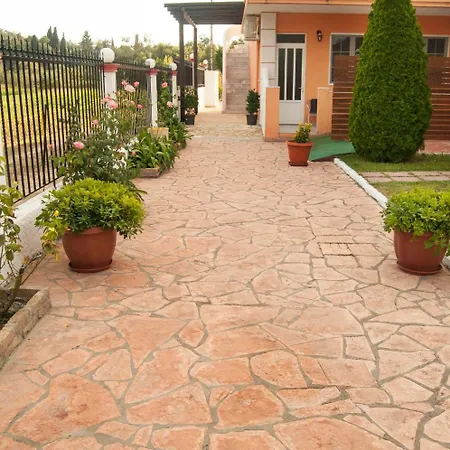 Lejlighedshotel Nikos Kávos