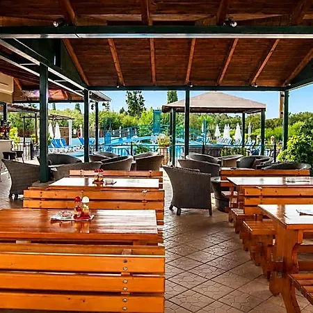 Lägenhetshotell Nikos Villas Corfu Kávos