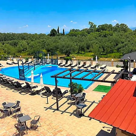 Nikos - Poolside Getaways In Kavos, Corfu 3* Κάβος