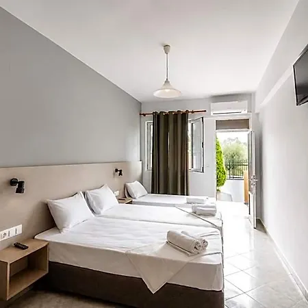 Nikos - Poolside Getaways In Kavos, Corfu 3*