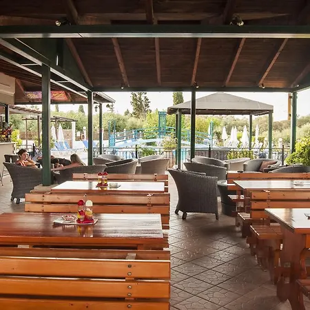 Lejlighedshotel Nikos Kávos