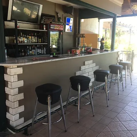 Lejlighedshotel Nikos Kávos