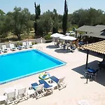 Aparthotel Nikos 3*