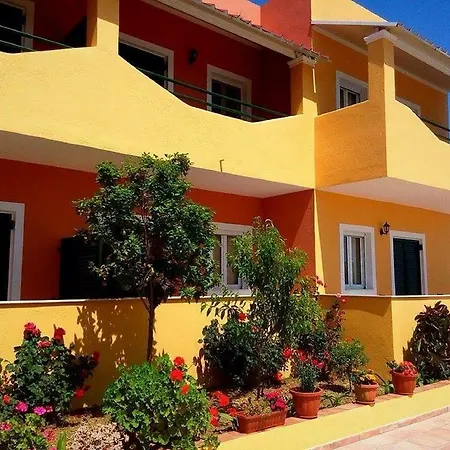 Nikos - Poolside Getaways In Kavos, Corfu 3* 卡沃斯