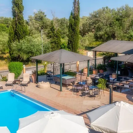 公寓式酒店 Nikos - Poolside Getaways In Kavos, Corfu 3*