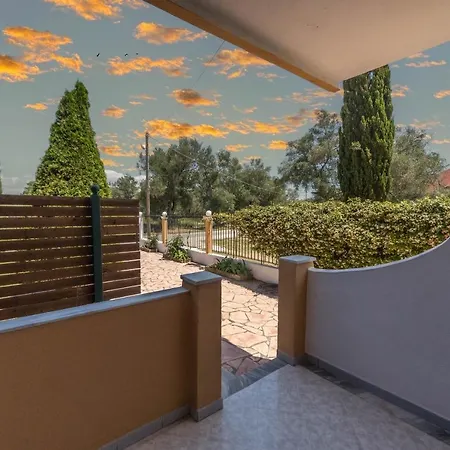 Hotel de apartamente Nikos Kávos