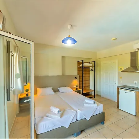 Nikos Hotel de apartamente