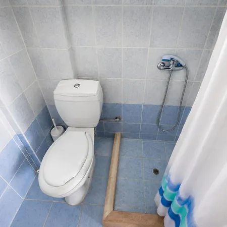 Nikos - Poolside Getaways In Kavos, Corfu מלון דירות 3*