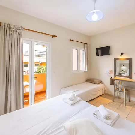 公寓式酒店 Nikos - Poolside Getaways In Kavos, Corfu
