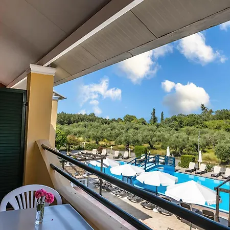 מלון דירות Nikos - Poolside Getaways In Kavos, Corfu