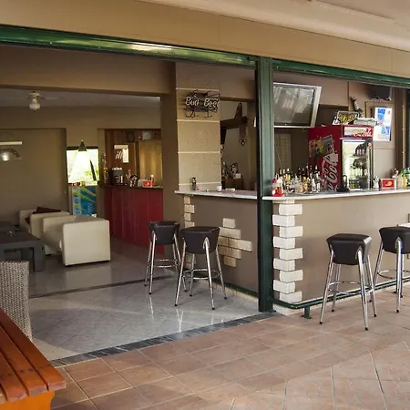Aparthotel Nikos
