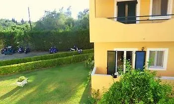 Nikos Aparthotel 3*