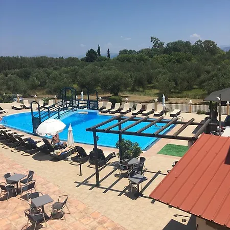 Nikos - Poolside Getaways In Kavos, Corfu